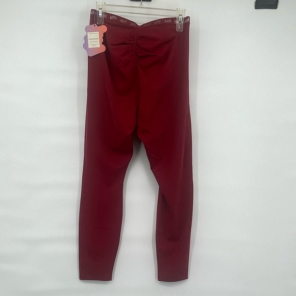 Yitty NWT red glitter flattering leggings - Picture 2 of 9